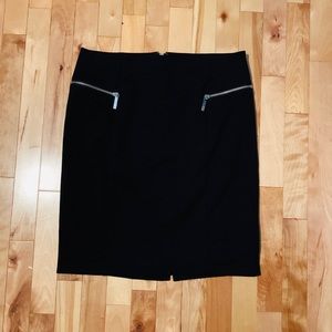 Micheal Kors mini skirt with sliver hard wear